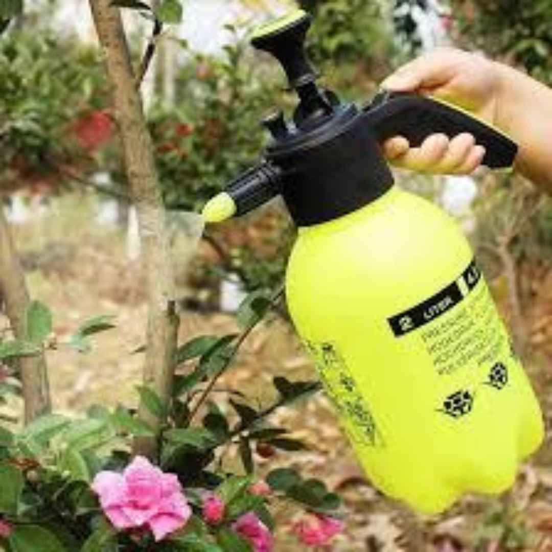 2 Litre Hand Pressure Spray Bottle with Metal Nozzle