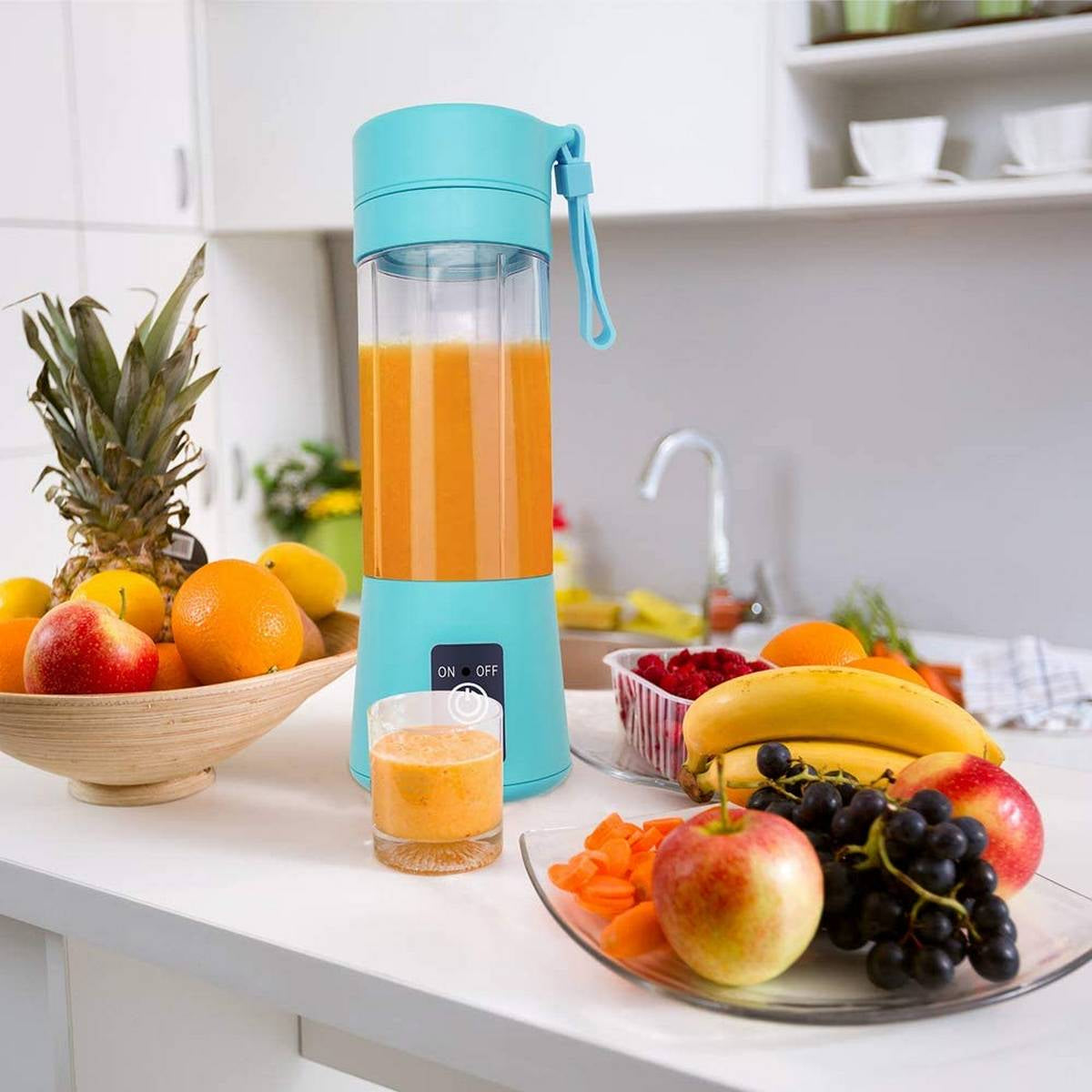 Portable 6-Blade USB Rechargeable Juicer